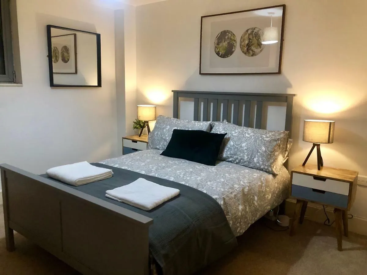 Luxury Modern Apartment By Stadium Cardiff