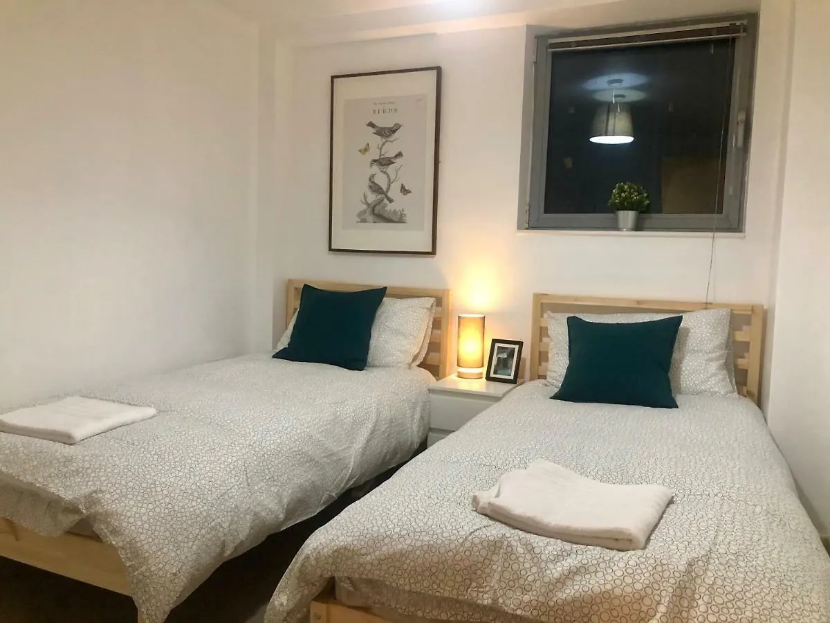 Luxury Modern Apartment By Stadium Cardiff